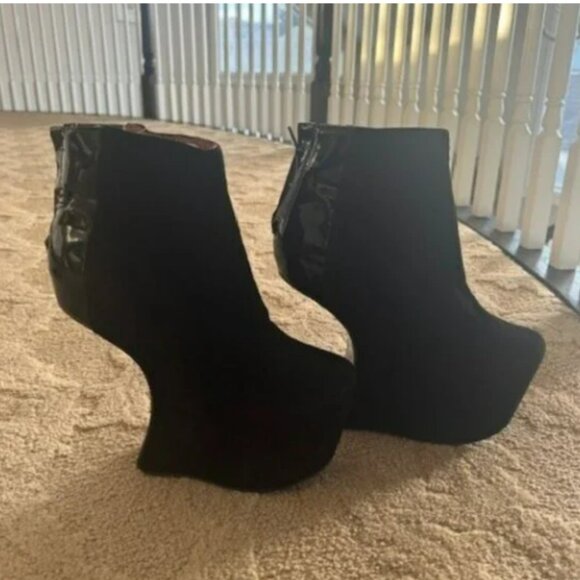 Jeffrey Campbell Shoes - Black Jeffrey Campbell Booties NWT